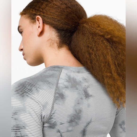 Lululemon Swiftly Tech Long Sleeve 2.0 *MultiDye Shibori Stripe Graphite Grey 6 - Picture 3 of 7